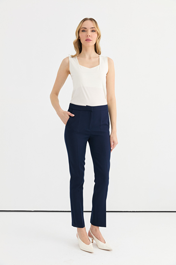 Selen Kadın Pantolon 25YSL5349 Lacivert Selen Kadın Pantolon 25YSL5349 Lacivert