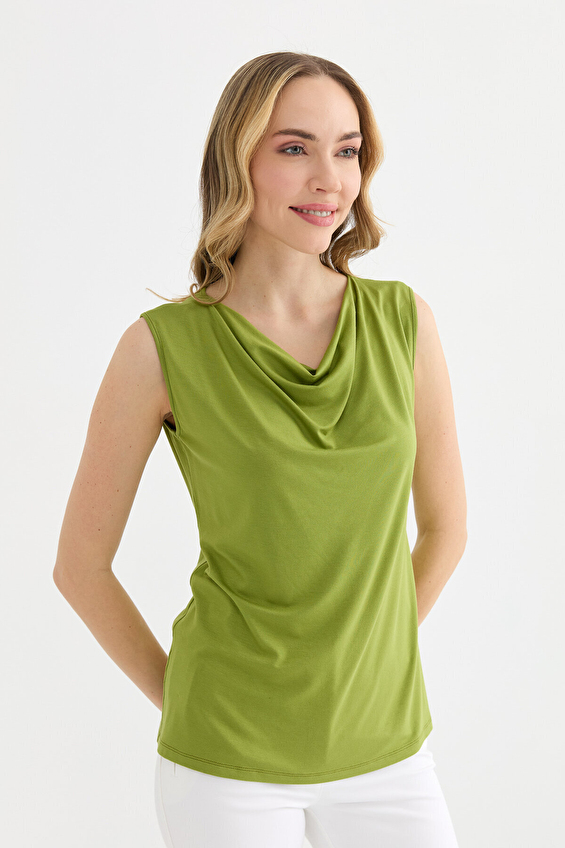 Selen Degaje Yaka Kadın Bluz 25YSL8106 Yeşil Selen Degaje Yaka Kadın Bluz 25YSL8106 Yeşil