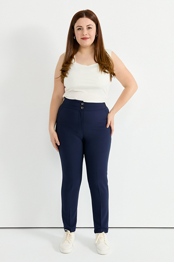 Selen Regular Fit Dar Paça Kadın Pantolon 25YSL5395 Lacivert Selen Regular Fit Dar Paça Kadın Pantolon 25YSL5395 Lacivert