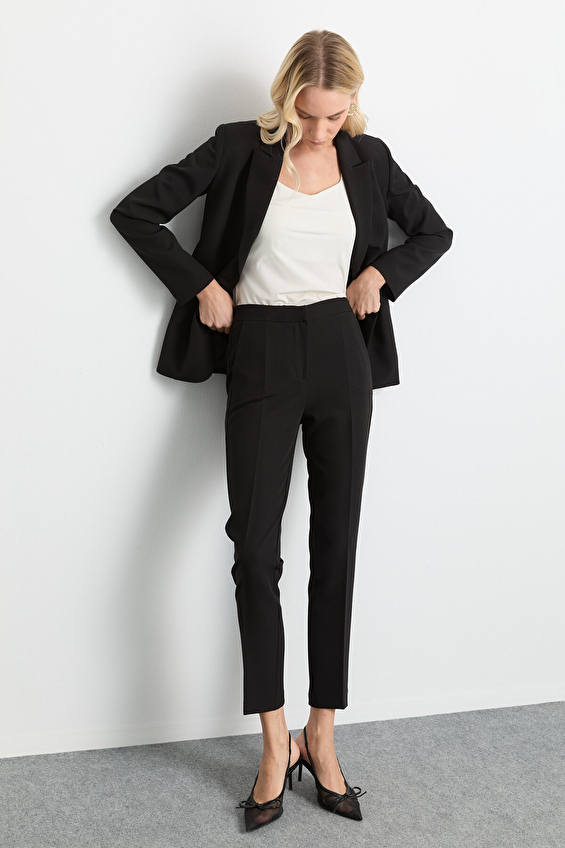 Selen Kadın Pantolon 25KSL5452 Siyah Selen Kadın Pantolon 25KSL5452 Siyah