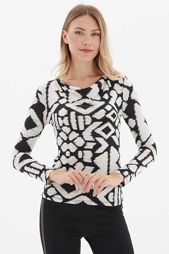 Selen Kadın Bluz 25KSL8231 Siyah Selen Kadın Bluz 25KSL8231 Siyah