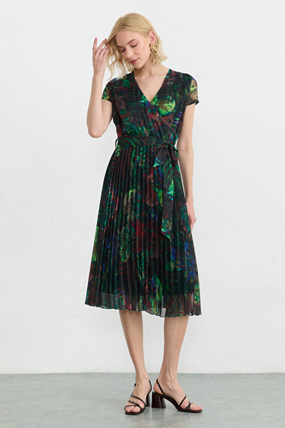 Selen Standart Fit Kruvaze Polyester Fermuarlı Kısa Kollu Kadın Elbise 26YSL7762 Yeşil Selen Standart Fit Kruvaze Polyester Fermuarlı Kısa Kollu Kadın Elbise 26YSL7762 Yeşil
