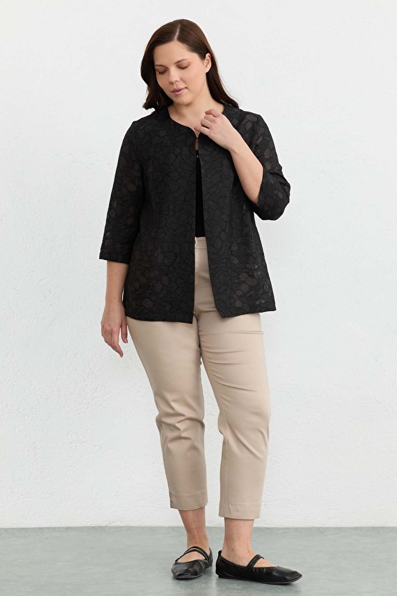 Selen Polyester Mix V Yaka Kadın Ceket 26YSL1609 Siyah Selen Polyester Mix V Yaka Kadın Ceket 26YSL1609 Siyah