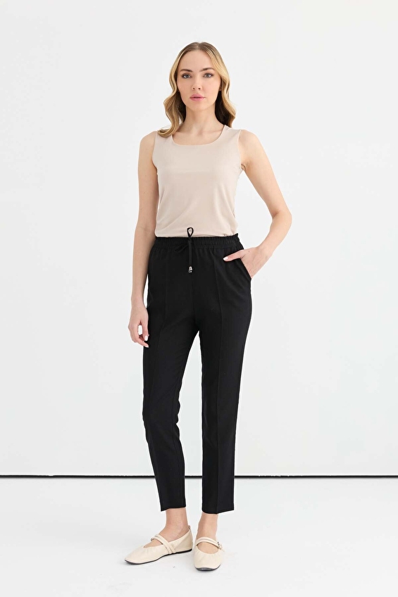 Selen Boru Paça Fermuarsız Normal Bel Kadın Pantolon 26YSL5595 Siyah Selen Boru Paça Fermuarsız Normal Bel Kadın Pantolon 26YSL5595 Siyah