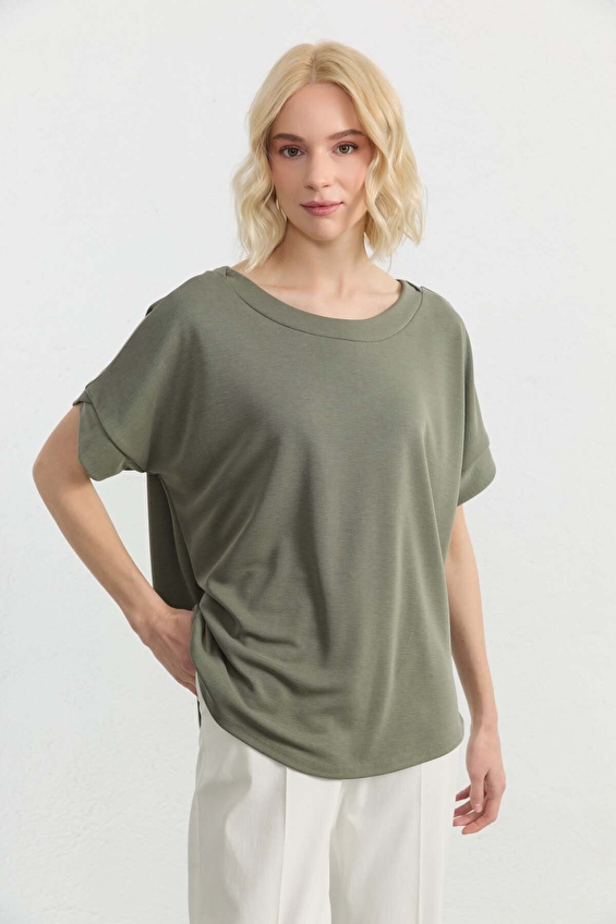 Selen Standart Fit Fermuarsız Kadın Bluz 26YSL8459 Haki Selen Standart Fit Fermuarsız Kadın Bluz 26YSL8459 Haki