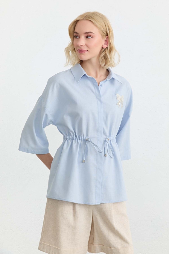 Selen Standart Fit Gömlek Yaka Fermuarsız Kadın Bluz 26YSL8437 Mavi Selen Standart Fit Gömlek Yaka Fermuarsız Kadın Bluz 26YSL8437 Mavi