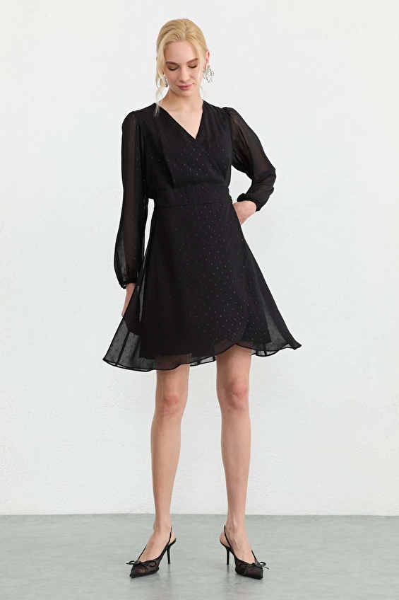 Selen Standart Fit Uzun Kol Kruvaze Yaka Fermuarsız Kadın Elbise 26YSL7822 Siyah Selen Standart Fit Uzun Kol Kruvaze Yaka Fermuarsız Kadın Elbise 26YSL7822 Siyah