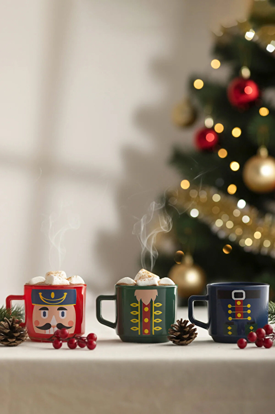 Rakle Nutcracker 3'lü İstiflenebilir Kupa Seti Rakle Nutcracker 3'lü İstiflenebilir Kupa Seti
