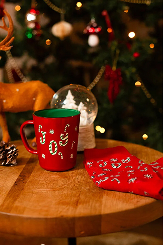 Rakle Yılbaşı Çorap Hediyeli Kupa Kırmızı Rakle Yılbaşı Çorap Hediyeli Kupa Kırmızı