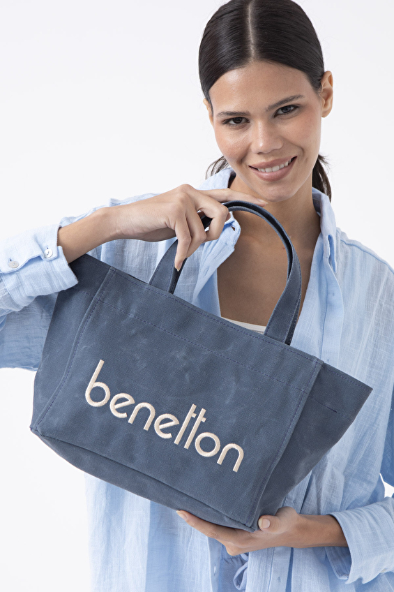 United Colors Of Benetton Kadın Çanta BNT_1102 Lacivert United Colors Of Benetton Kadın Çanta BNT_1102 Lacivert