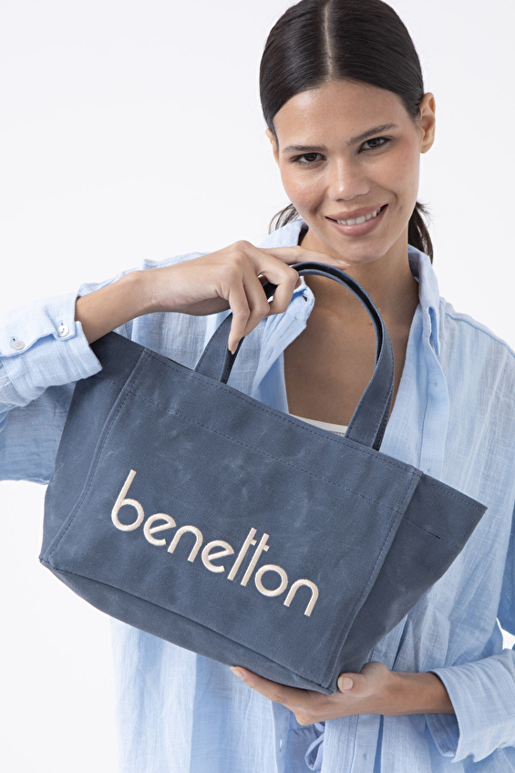 United Colors Of Benetton Kadın Çanta BNT_1102 Lacivert United Colors Of Benetton Kadın Çanta BNT_1102 Lacivert