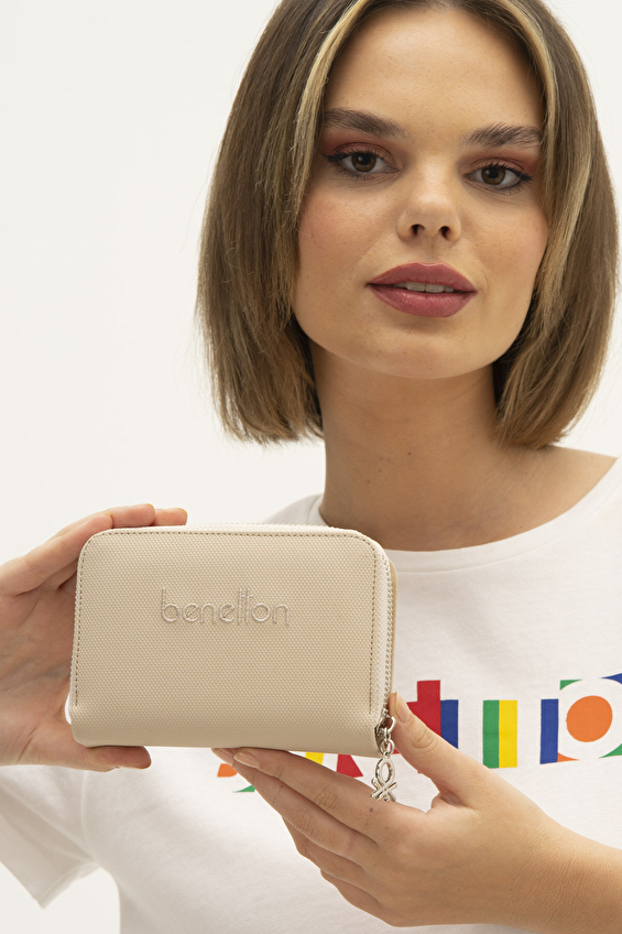 United Colors Of Benetton Kadın Cüzdan BNT_1303 Bej United Colors Of Benetton Kadın Cüzdan BNT_1303 Bej