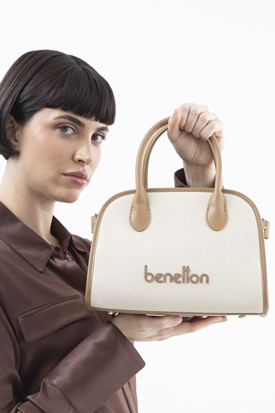 United Colors Of Benetton Kadın El Çantası BNT_1524 Bej United Colors Of Benetton Kadın El Çantası BNT_1524 Bej