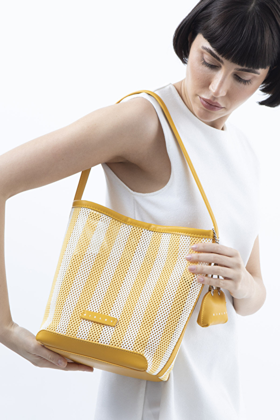 Sisley Kadın Kol Çantası SLY_225 Sarı Sisley Kadın Kol Çantası SLY_225 Sarı