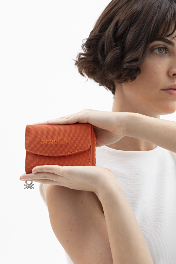 United Colors Of Benetton Kadın Cüzdan BNT_1299 Turuncu United Colors Of Benetton Kadın Cüzdan BNT_1299 Turuncu
