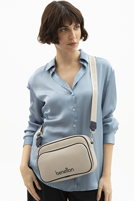 United Colors Of Benetton Kadın Çapraz Çanta BNT_1599 Lacivert/taş United Colors Of Benetton Kadın Çapraz Çanta BNT_1599 Lacivert/taş