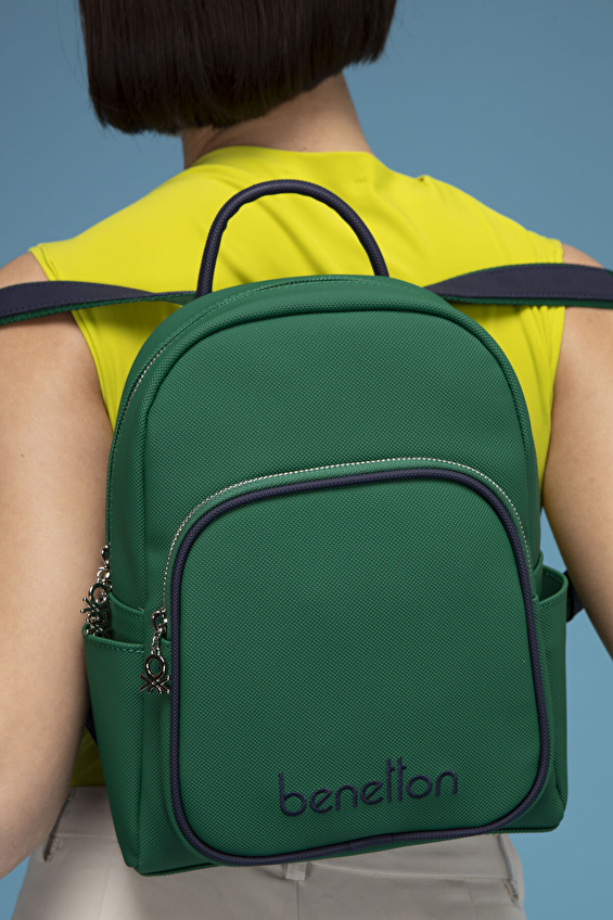 United Colors Of Benetton Kadın Sırt Çantası BNT_1605 Yeşil/lacivert United Colors Of Benetton Kadın Sırt Çantası BNT_1605 Yeşil/lacivert