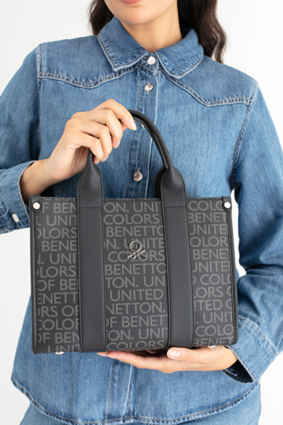 United Colors Of Benetton Kadın El Çantası BNT_1640 Siyah United Colors Of Benetton Kadın El Çantası BNT_1640 Siyah