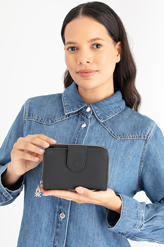 United Colors Of Benetton Kadın Cüzdan BNT_1658 Siyah United Colors Of Benetton Kadın Cüzdan BNT_1658 Siyah