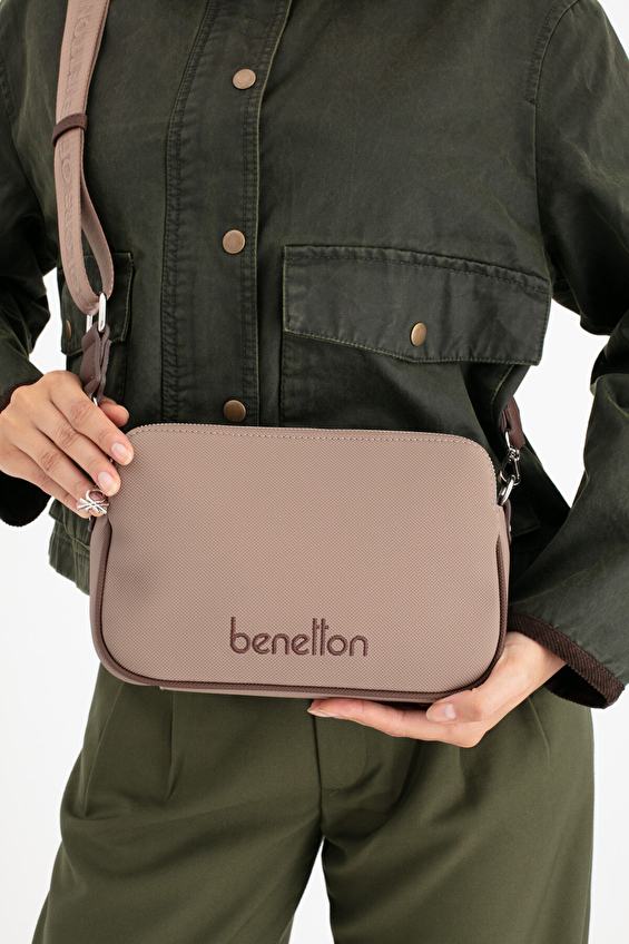 United Colors Of Benetton Kadın Kol Çantası BNT_1666 Vizon/kahve United Colors Of Benetton Kadın Kol Çantası BNT_1666 Vizon/kahve