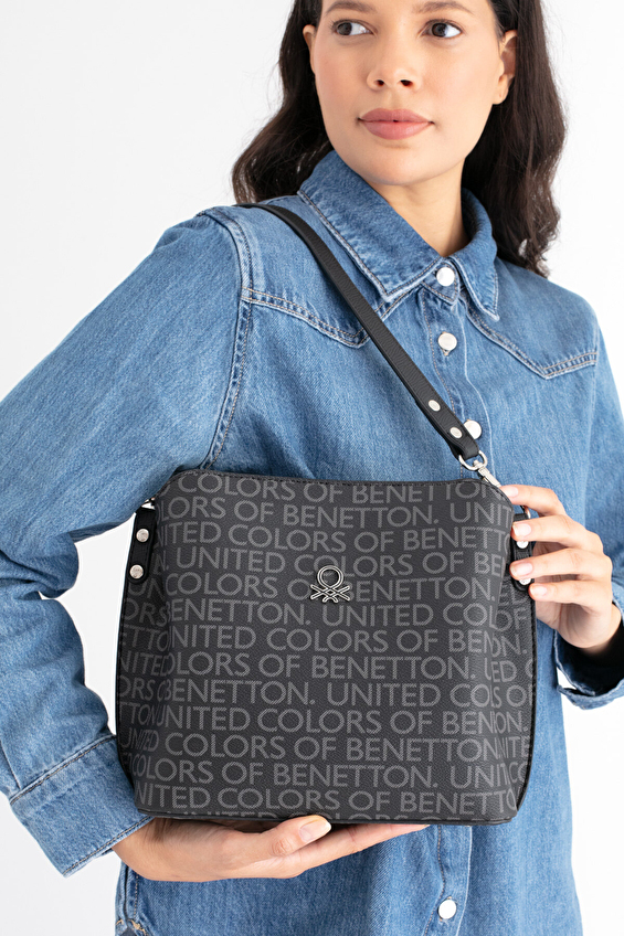 United Colors Of Benetton Kadın Kol Çantası BNT_1689 Siyah United Colors Of Benetton Kadın Kol Çantası BNT_1689 Siyah