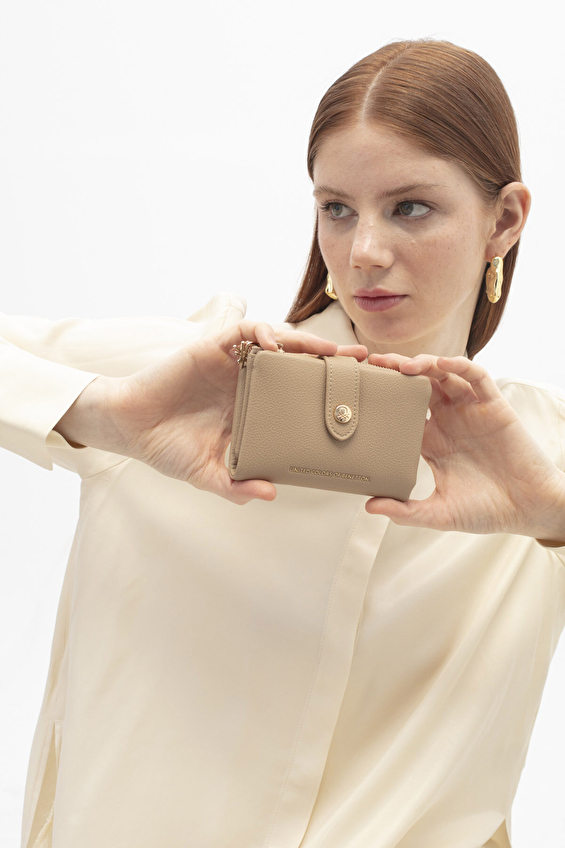 United Colors Of Benetton Kadın Cüzdan BNT_1718 Kum United Colors Of Benetton Kadın Cüzdan BNT_1718 Kum