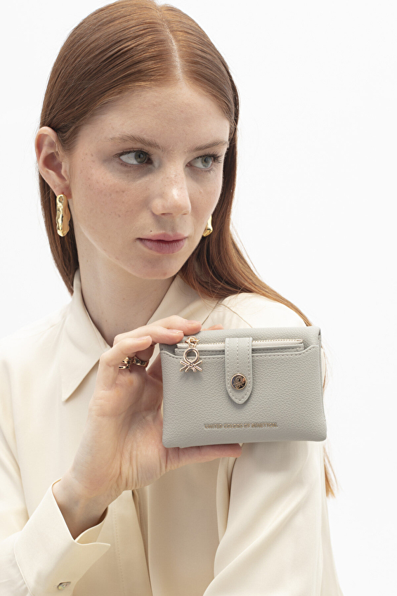 United Colors Of Benetton Kadın Cüzdan BNT_1722 Açık gri United Colors Of Benetton Kadın Cüzdan BNT_1722 Açık gri