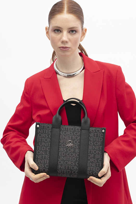 United Colors Of Benetton Kadın El Çantası BNT_1770 Siyah United Colors Of Benetton Kadın El Çantası BNT_1770 Siyah