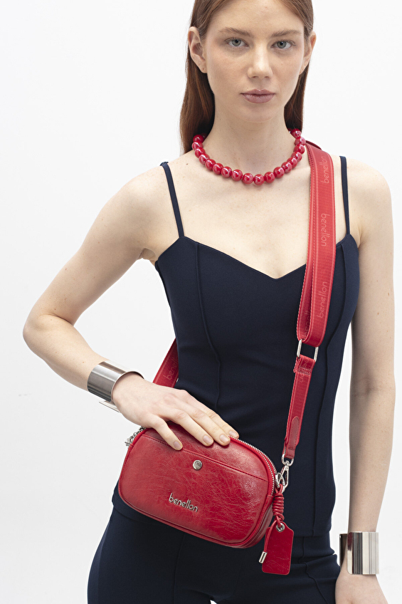 United Colors Of Benetton Kadın Çapraz Çanta BNT_1779 Kırmızı United Colors Of Benetton Kadın Çapraz Çanta BNT_1779 Kırmızı