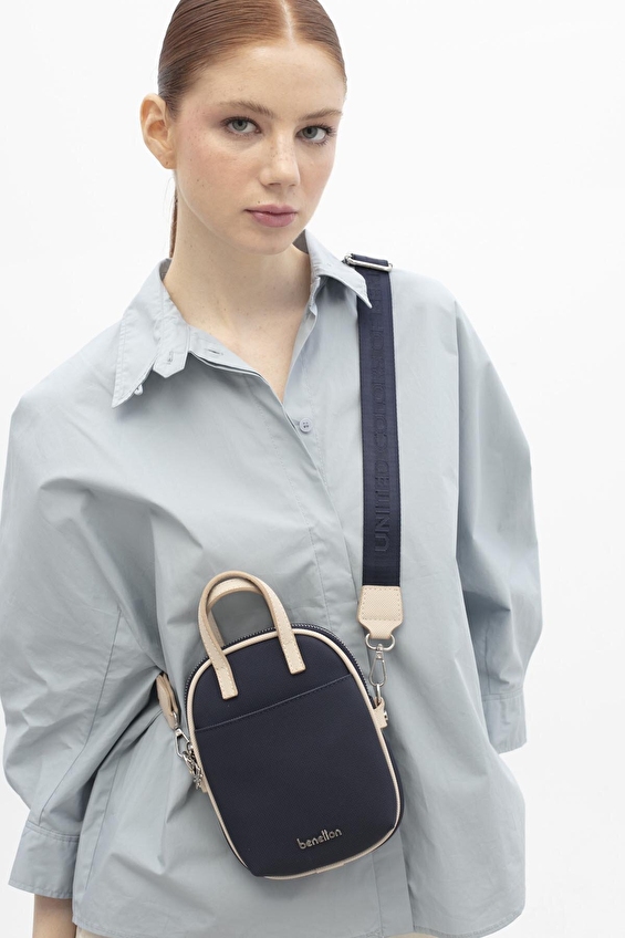 United Colors Of Benetton Kadın Kol Çantası BNT_1826 Lacivert/bej United Colors Of Benetton Kadın Kol Çantası BNT_1826 Lacivert/bej