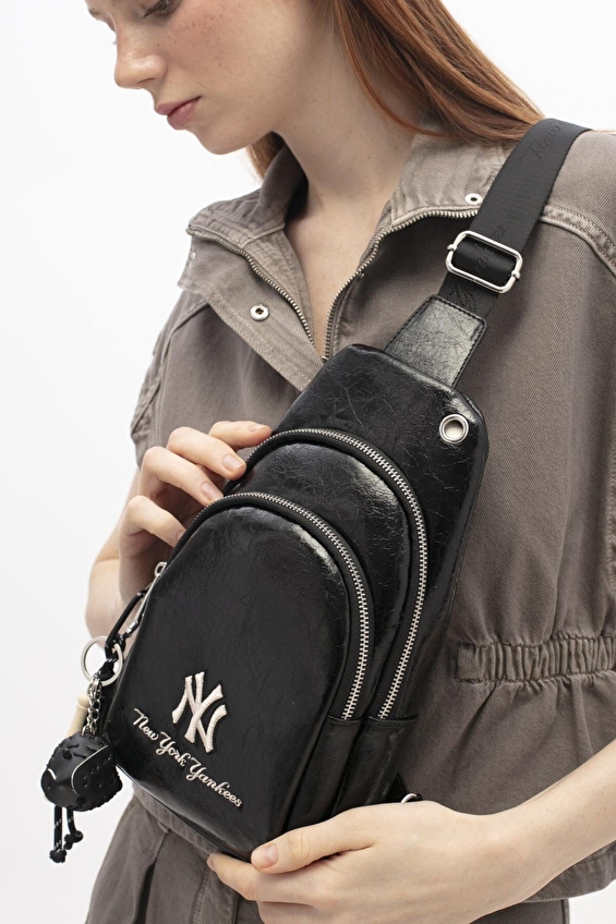 New York Yankees Kadın Vücut Çantası MLB_033 Siyah