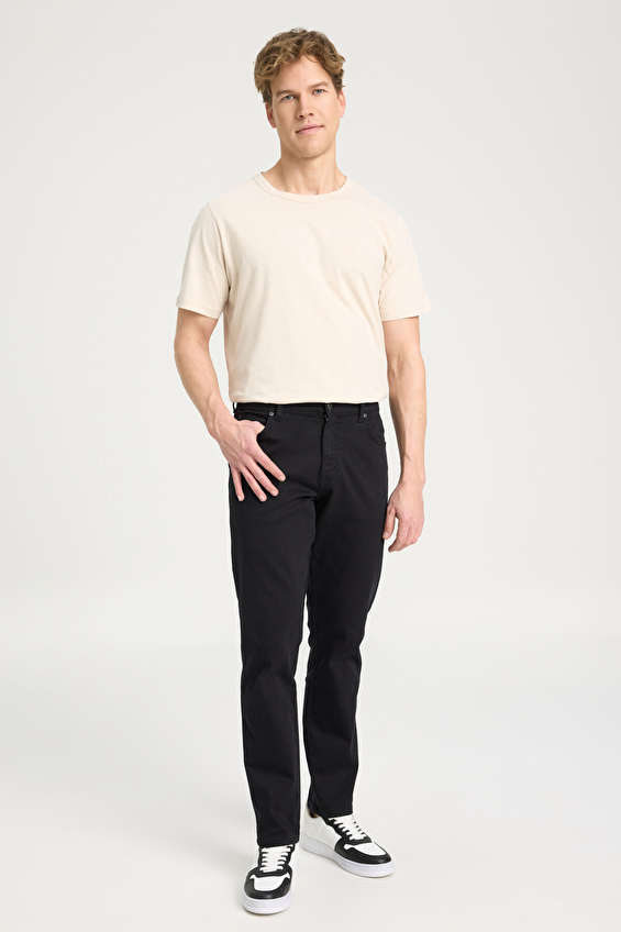 Wrangler Slim Fit Dar Paça Normal Bel Erkek Pantolon W12S004001 Siyah Wrangler Slim Fit Dar Paça Normal Bel Erkek Pantolon W12S004001 Siyah