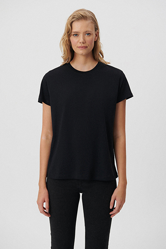 Mavi Bisiklet Yaka Kısa Kollu Kadın Tişört M1600955 900 Siyah Mavi Bisiklet Yaka Kısa Kollu Kadın Tişört M1600955 900 Siyah