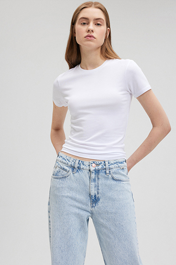 Mavi Bisiklet Yaka Kısa Kollu Kadın Tişört M1600963 620 Beyaz Mavi Bisiklet Yaka Kısa Kollu Kadın Tişört M1600963 620 Beyaz