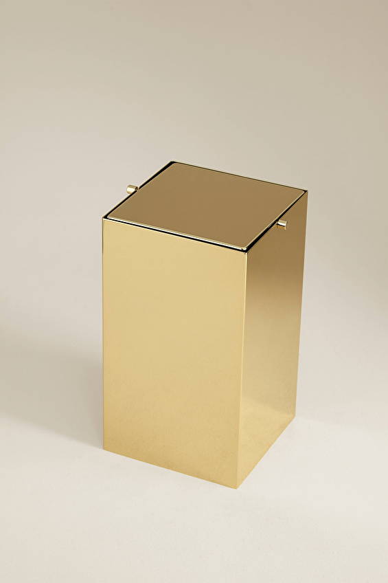 Cottons & Clouds Gold Çöp Kovası Cottons & Clouds Gold Çöp Kovası