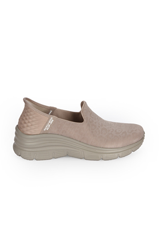 Skechers Kadın Fashion Fit Ayakkabı 896414TK TPE Bej Skechers Kadın Fashion Fit Ayakkabı 896414TK TPE Bej