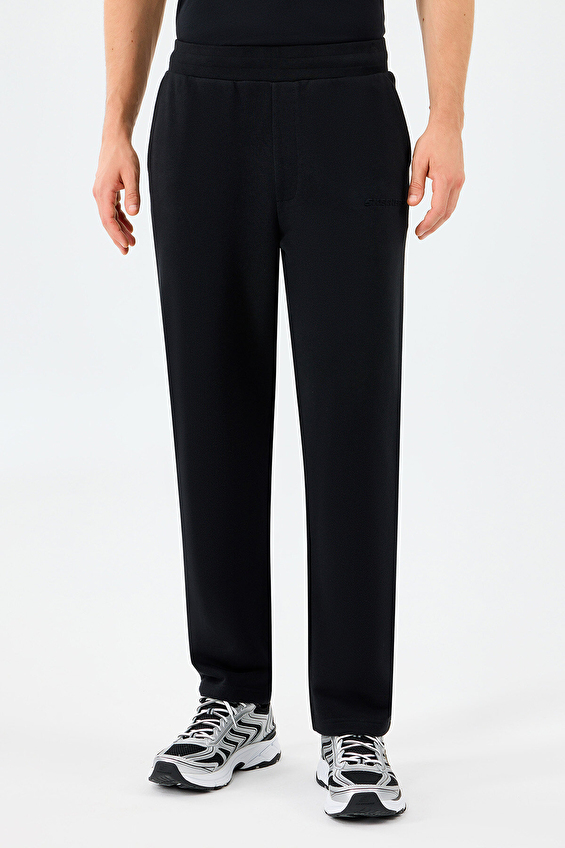 Skechers Erkek Essential Eşofman Altı S2610007 3817 Siyah Skechers Erkek Essential Eşofman Altı S2610007 3817 Siyah