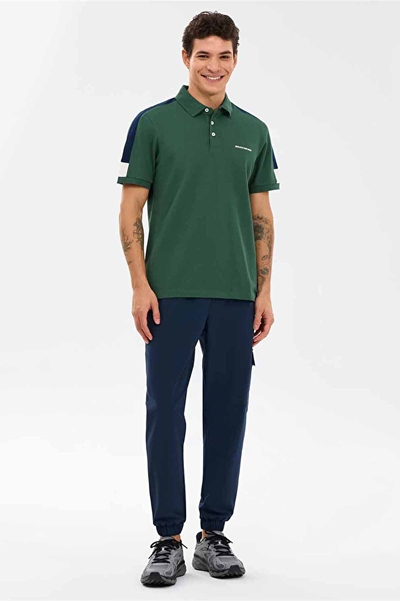 Skechers Erkek Polo Yaka Tişört S221047 4255 Yeşil Skechers Erkek Polo Yaka Tişört S221047 4255 Yeşil