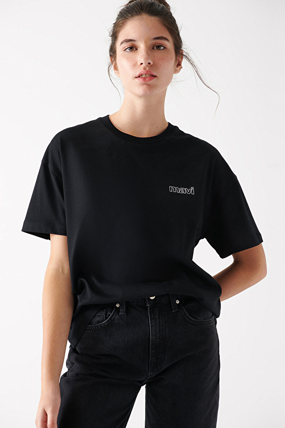 Mavi Bisiklet Yaka Loose Fit Kısa Kollu Kadın Tişört M1611309 900 Siyah Mavi Bisiklet Yaka Loose Fit Kısa Kollu Kadın Tişört M1611309 900 Siyah