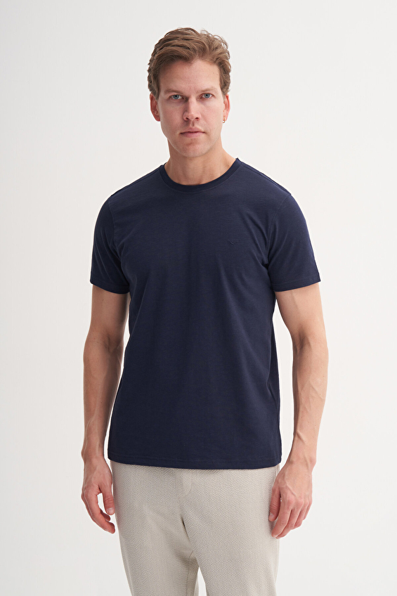 Cazador Slim Fit V Yaka Erkek Tişört 25YCEEO04602 Lacivert Cazador Slim Fit V Yaka Erkek Tişört 25YCEEO04602 Lacivert