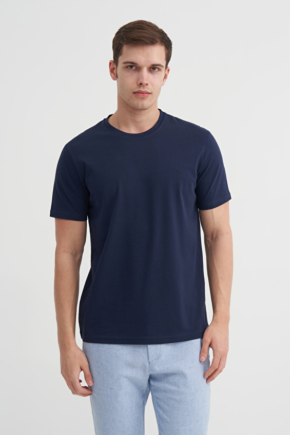 Cazador Slim Fit Bisiklet Yaka Erkek Tişört 25YCEEO04623 Lacivert Cazador Slim Fit Bisiklet Yaka Erkek Tişört 25YCEEO04623 Lacivert