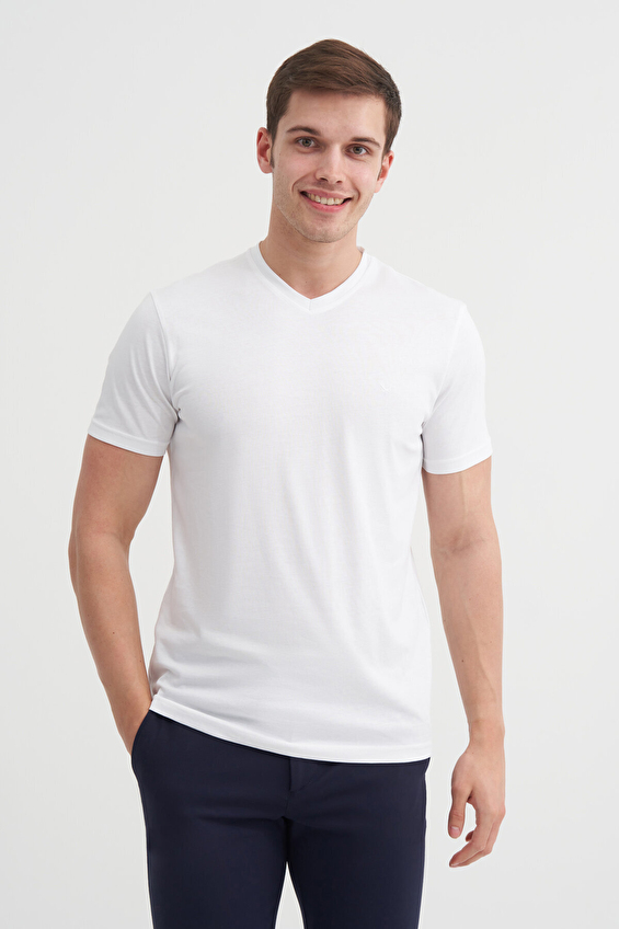 Cazador Slim Fit V Yaka Erkek Tişört 25YCEEO04624 Beyaz Cazador Slim Fit V Yaka Erkek Tişört 25YCEEO04624 Beyaz
