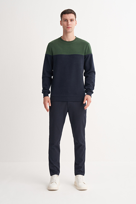 Cazador Slim Fit Erkek Sweatshırt 56420 Nefti Cazador Slim Fit Erkek Sweatshırt 56420 Nefti