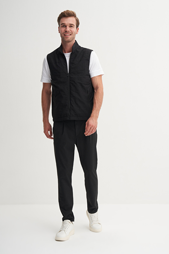 Cazador Regular Fit Erkek Yelek 13285 Siyah Cazador Regular Fit Erkek Yelek 13285 Siyah