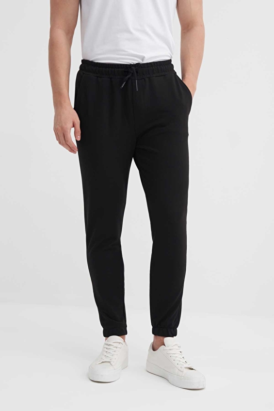 Cazador Slim Fit Erkek Eşofman Altı 80410 Siyah Cazador Slim Fit Erkek Eşofman Altı 80410 Siyah