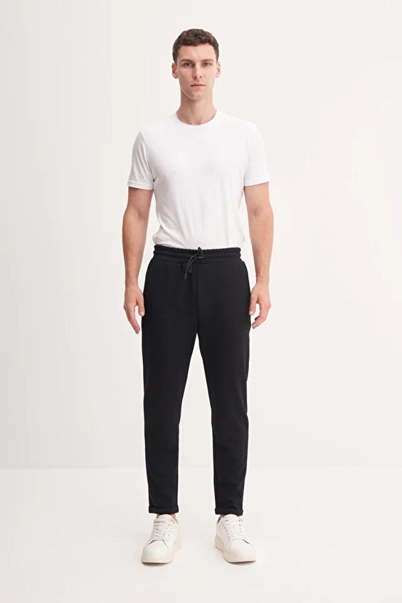 Cazador Slim Fit Erkek Eşofman Altı 83125 Siyah Cazador Slim Fit Erkek Eşofman Altı 83125 Siyah