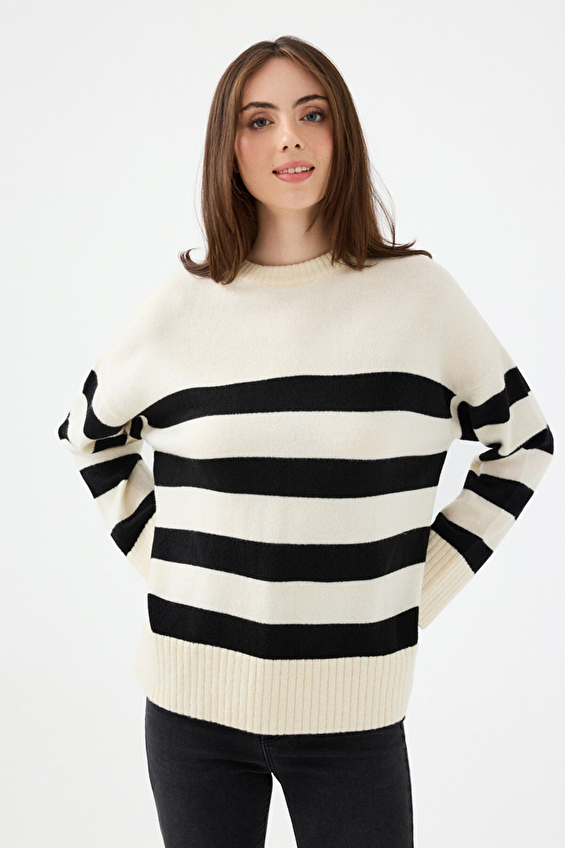 Loft Kadın Kazak LF2041701 Ekru Loft Kadın Kazak LF2041701 Ekru