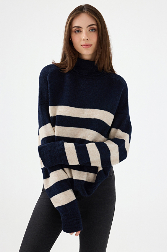 Loft Kadın Kazak LF2041702 Lacivert Loft Kadın Kazak LF2041702 Lacivert