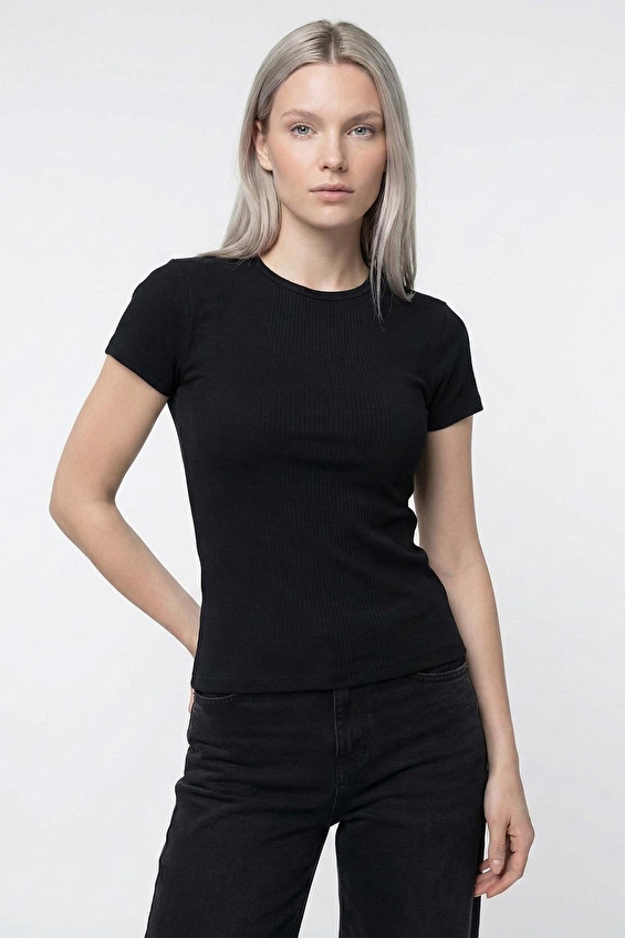 Loft Kadın Tişört LF2043599 Siyah Loft Kadın Tişört LF2043599 Siyah