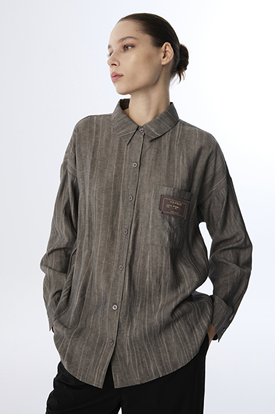 Twist Regular Fit Relax Fit Gömlek Yaka Düğme Kapama Uzun Kol Dokuma Kadın Gömlek TS1250025114 Antrasit Twist Regular Fit Relax Fit Gömlek Yaka Düğme Kapama Uzun Kol Dokuma Kadın Gömlek TS1250025114 Antrasit